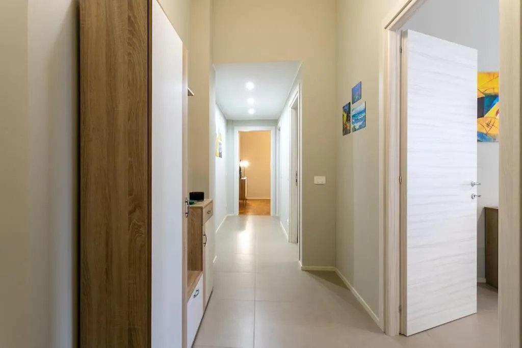 Apartment Co99 - New Two Bedrooms Washington Milan Italy